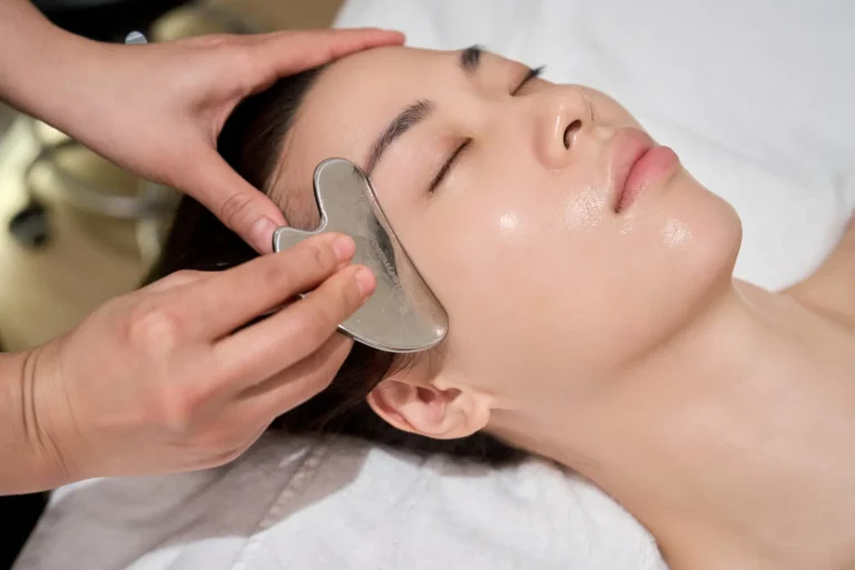 Clinic chăm sóc da: vì sao phân tích da nên đi trước liệu trình?