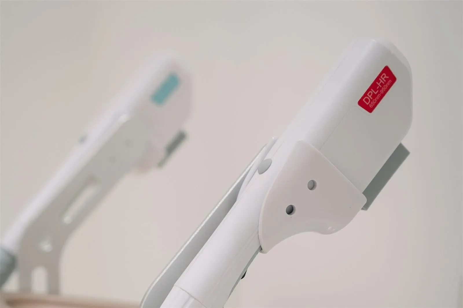 Gentle hair removal with the FDA-certified DPL-HR device at SKIN BAR
