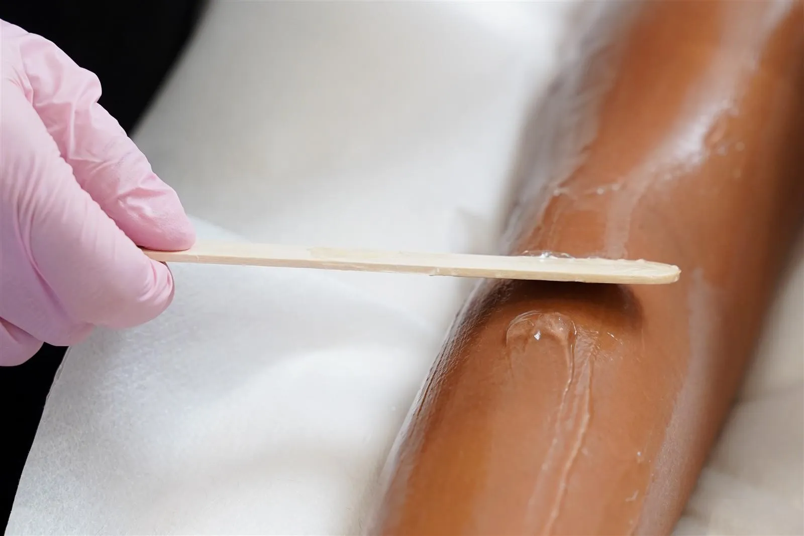 Cooling gel is applied evenly before DPL is delivered.